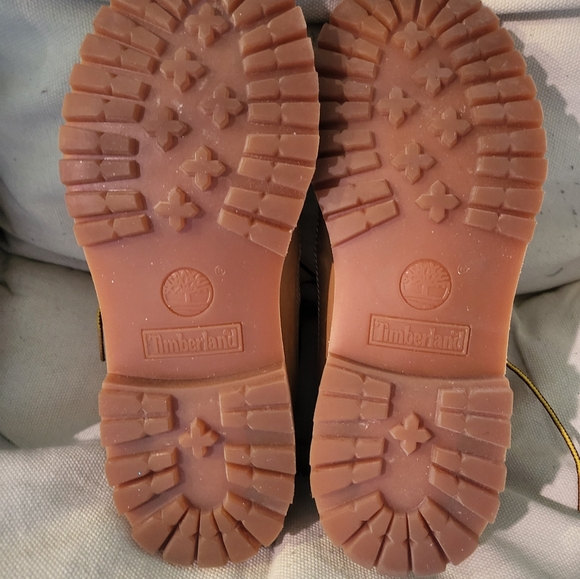 Woman's Timberland Nellie waterproof boots size 8 - Picture 4 of 4